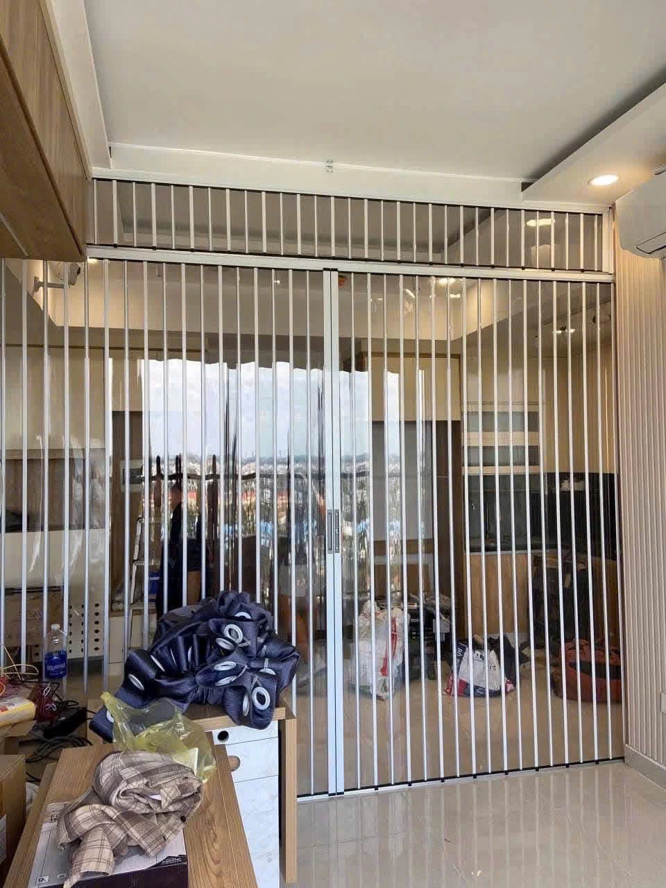 Cửa Ngăn Điều Hòa Trong Suốt